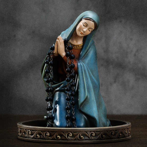 THE ART OF DEVOTION: How Religious Sculpture Expresses Faith Through Form, Color, and Craft