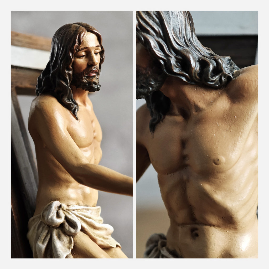 BC Katholische Geschenk des Geistes Stehender Kruzifix – Renaissance